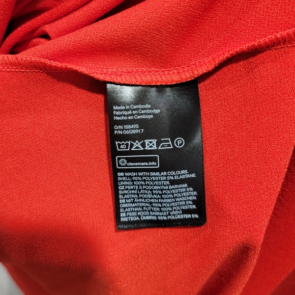 H&M Sleeveless V-Neck Faux Wrap Dress - Picture 9 of 10